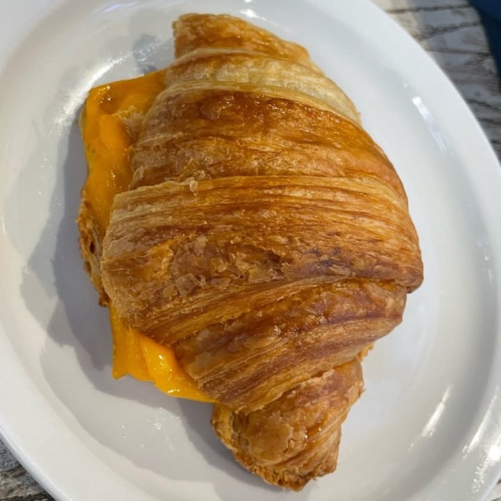 photo of Innocent Yesterday Egg & cheese croissant shared by @veganfoodcrazy on  28 Apr 2023 - review