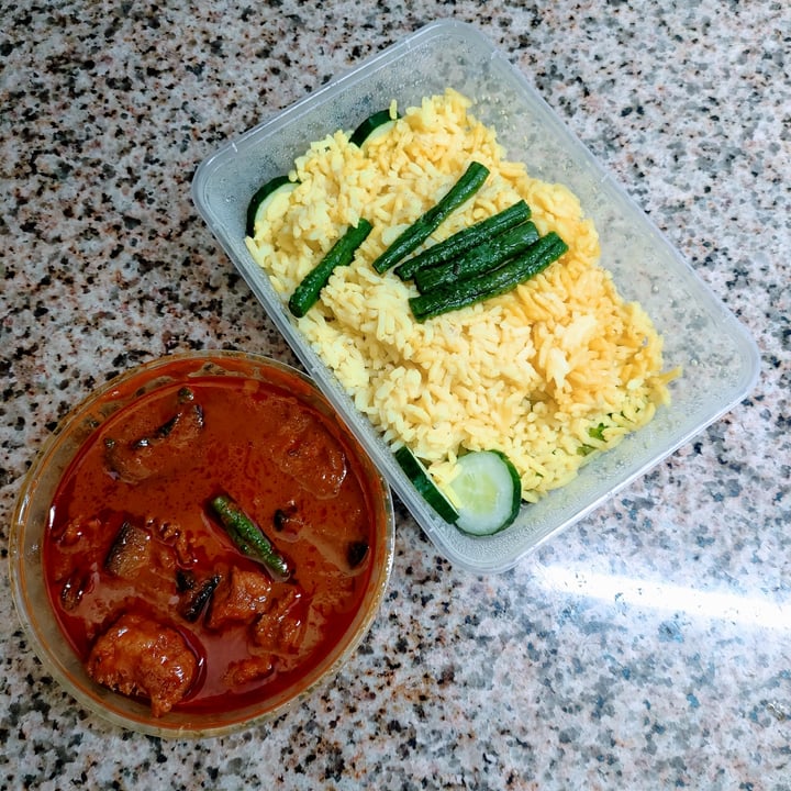 photo of Saiva Kitchens Nasi Kuning with Veg Chicken Masala shared by @stevenneoh on  26 Mar 2023 - review