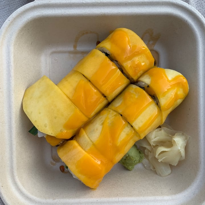 photo of Tenon Vegan Sushi Golden Dragon Roll shared by @sabrinarm on  29 Jul 2023 - review