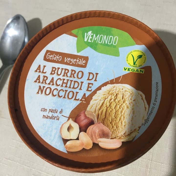 photo of Vemondo Gelato al burro di arachidi e nocciola shared by @huliet on  07 Jan 2023 - review
