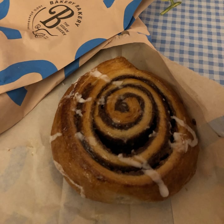 photo of Bakery Bakery HB Zürich Cinnamom roll shared by @alessandraf on  05 Mar 2023 - review