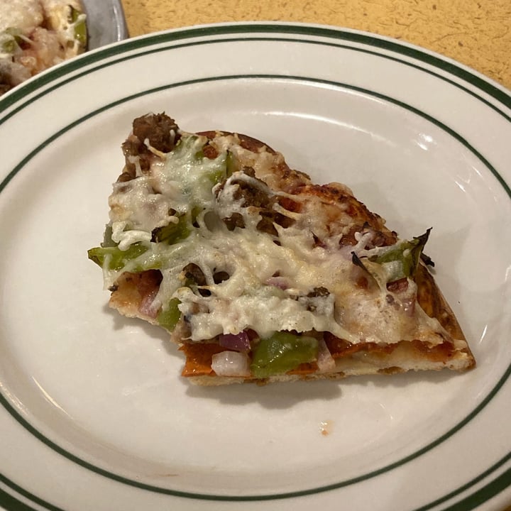 photo of LaRosa's Pizza Dublin Plantbased Deluxe shared by @vgnbtw on  22 Apr 2023 - review