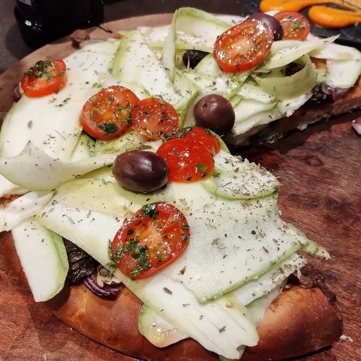 photo of Mako Premium Bar Pizza Con Vegetales shared by @gbalmiron on  24 Jun 2023 - review
