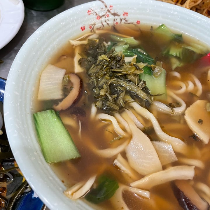 photo of Noodles & Soups Noodles “la mian” con verdure shared by @quandleloup on  14 Aug 2023 - review