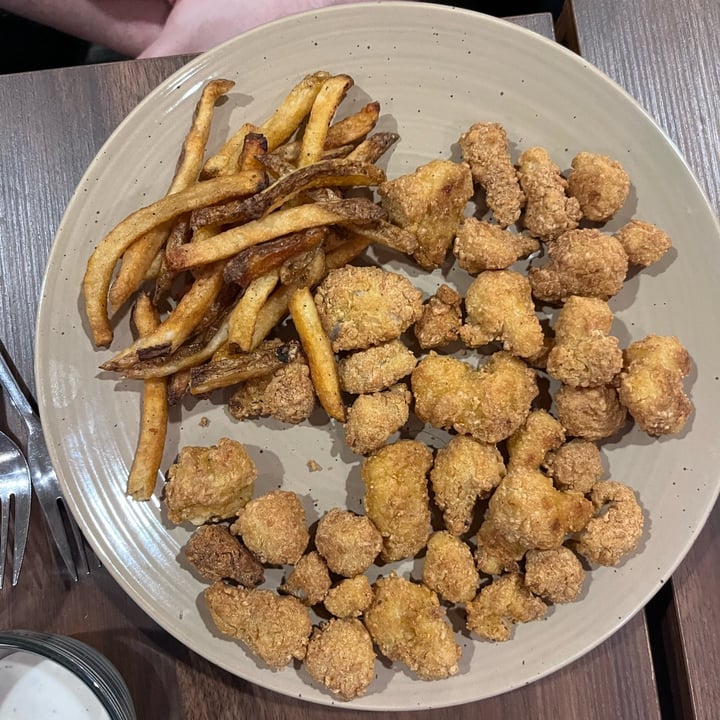 photo of Wholly veggie Buffalo Cauliflower Wings shared by @dianna on  01 Aug 2023 - review