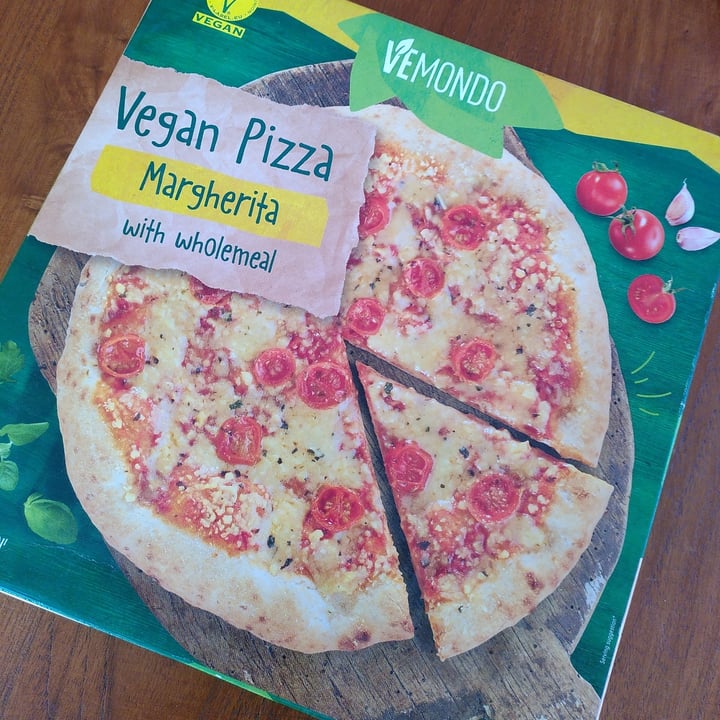 photo of Vemondo Margherita Pizza wholemeal flour shared by @walkabout-veg on  21 Feb 2023 - review