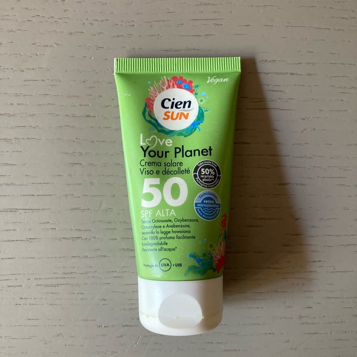 photo of Cien sun Crema solar love your planet shared by @lucybea on  16 Aug 2023 - review