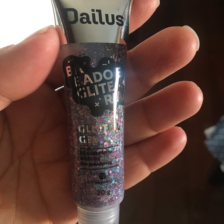 photo of Dailus Glitter Gel shared by @litarodrigues on  20 May 2023 - review