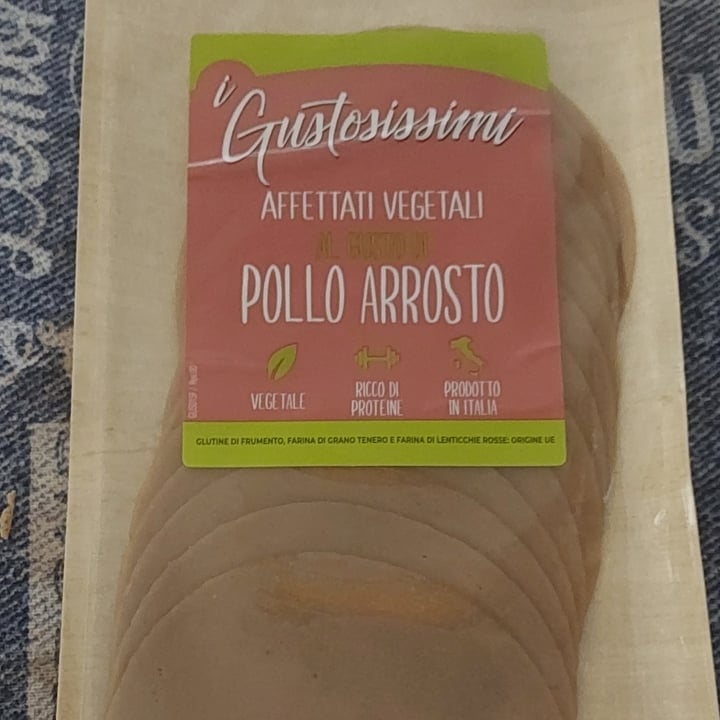 photo of I gustosissimi Affettato vegetale Gusto Pollo shared by @chiccoly on  25 Mar 2023 - review