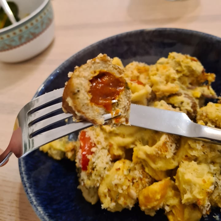 photo of Vemondo Plant based meat-free meatballs filled with ketchup shared by @mikejuliette on  30 Dec 2022 - review