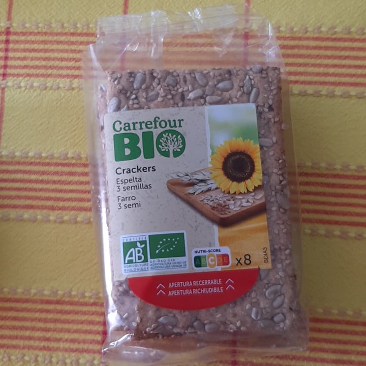 photo of Carrefour Bio Crackers Épautre 3 graines shared by @cillafiore on  20 Apr 2023 - review
