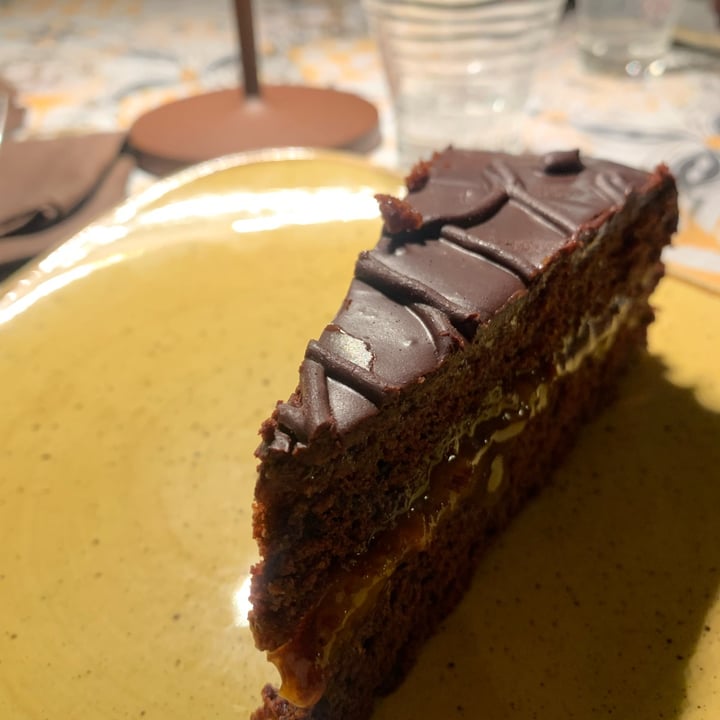 photo of River Oglio bike bar Sacher vegana con infuso biologico shared by @silviacomensoli on  13 May 2023 - review