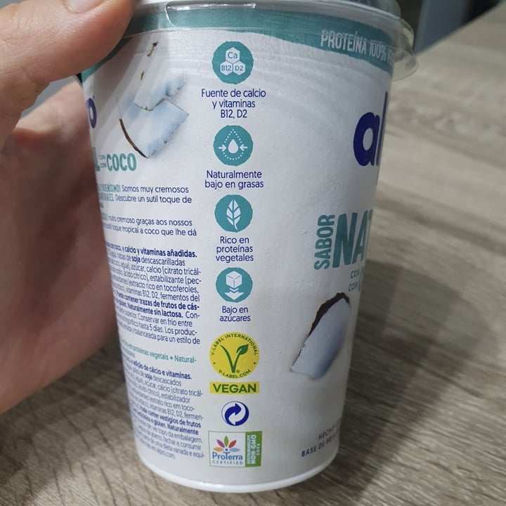 photo of Alpro Natural Con Coco Yogurt shared by @miriam27 on  12 Aug 2023 - review
