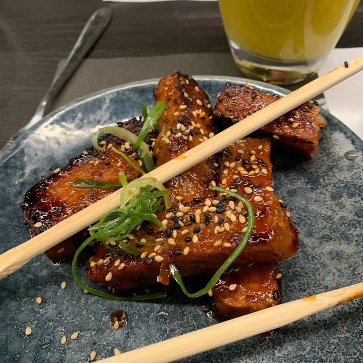 photo of wagamama Sticky Vegan ‘Ribs’ shared by @nickyoliver on  20 Jan 2023 - review