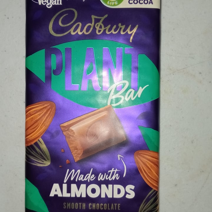 photo of Cadbury Almond Plant Bar shared by @chloe2006 on  11 Jul 2023 - review