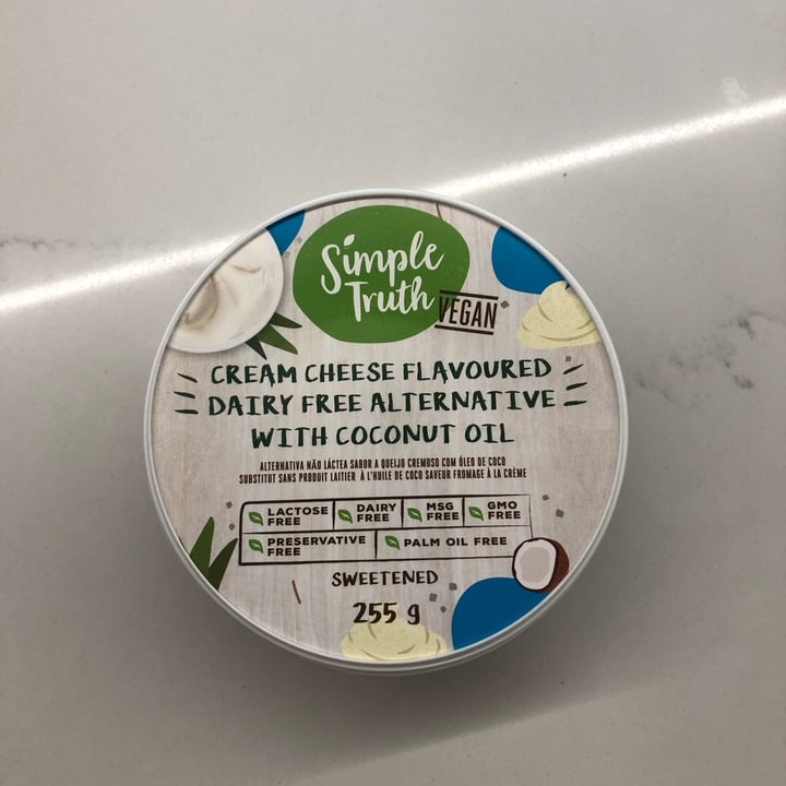 photo of Simple Truth Dairy Free Cream Cheese Style Spread shared by @zsuz on  20 May 2023 - review