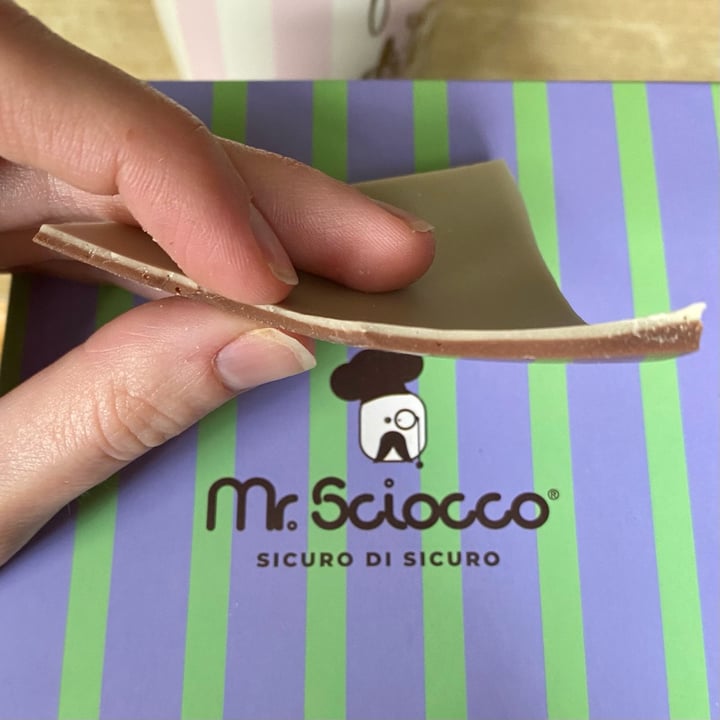 photo of Mr. Sciocco Uovo di Pasqua - Alternativa 100% vegetale al cioccolato bianco e al latte shared by @tinissa on  15 Apr 2023 - review