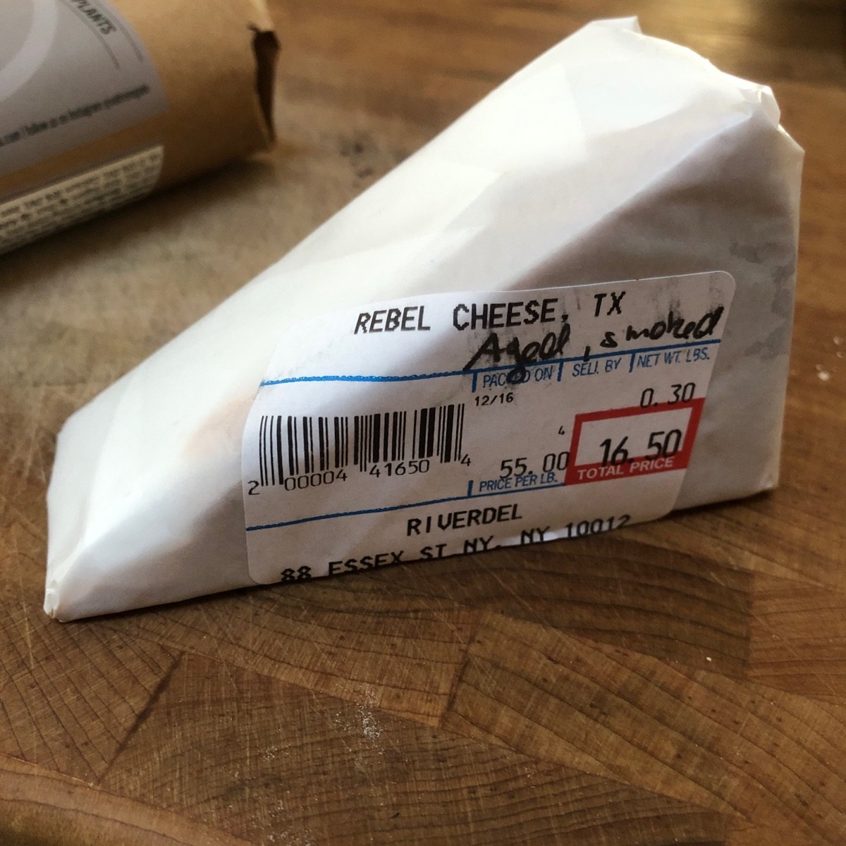 Smoked Aged Cheddar from Rebel Cheese - Vegan Product Reviews & Ratings ...
