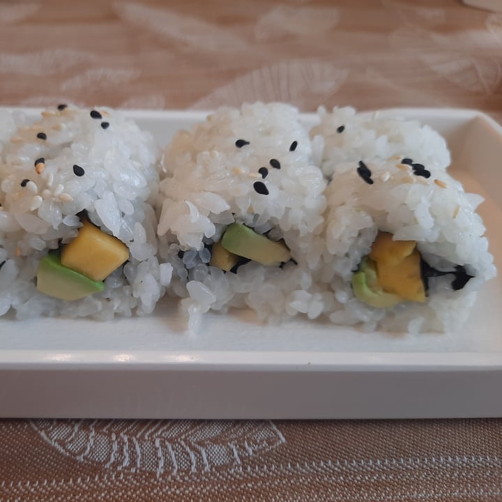 photo of Elite Sushi Ura Vegetariano shared by @lauracorti on  05 Apr 2023 - review
