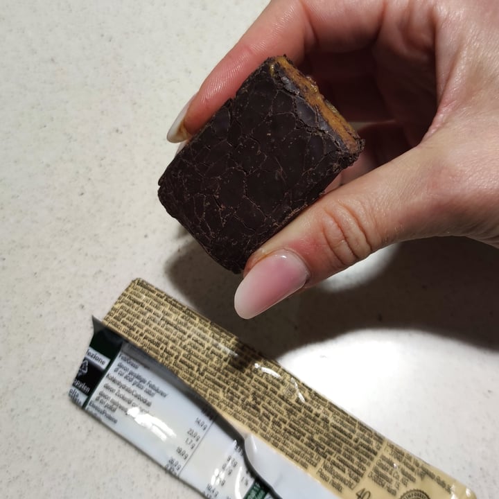 photo of Vegan Protein Bar  Protein Bar Gusto Biscotti E Crema shared by @angelarusso on  15 May 2023 - review