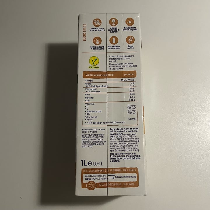 photo of Alpro mandorla tostata shared by @fladomitilla on  21 Apr 2023 - review