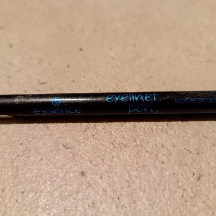 photo of Essence Cosmetics Eyeliner pen waterproof shared by @roscia on  17 Mar 2023 - review