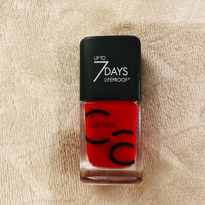 photo of Catrice Cosmetics IcoNails Gel Lacquer 140 Vive L'Amore shared by @reshmikhan on  13 Aug 2023 - review