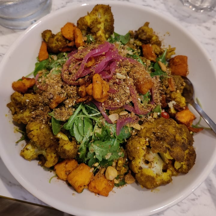 photo of POG Roasted Cauliflower Bowl shared by @holly-ilex on  17 Jul 2023 - review
