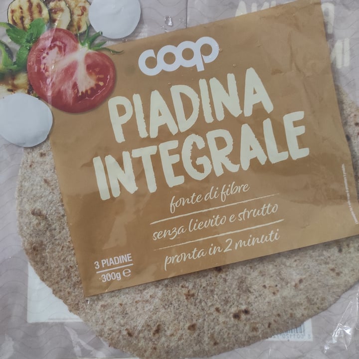 photo of Coop piadina integrale shared by @ilariabonini on  05 May 2023 - review