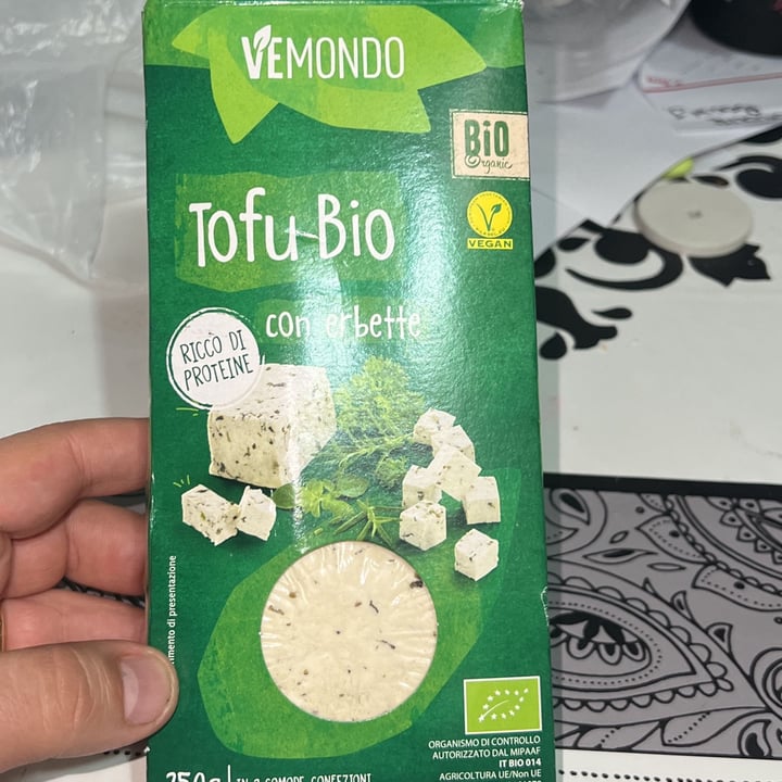 photo of Vemondo Tofu Bio con Erbette shared by @mistersimpatia on  11 May 2023 - review