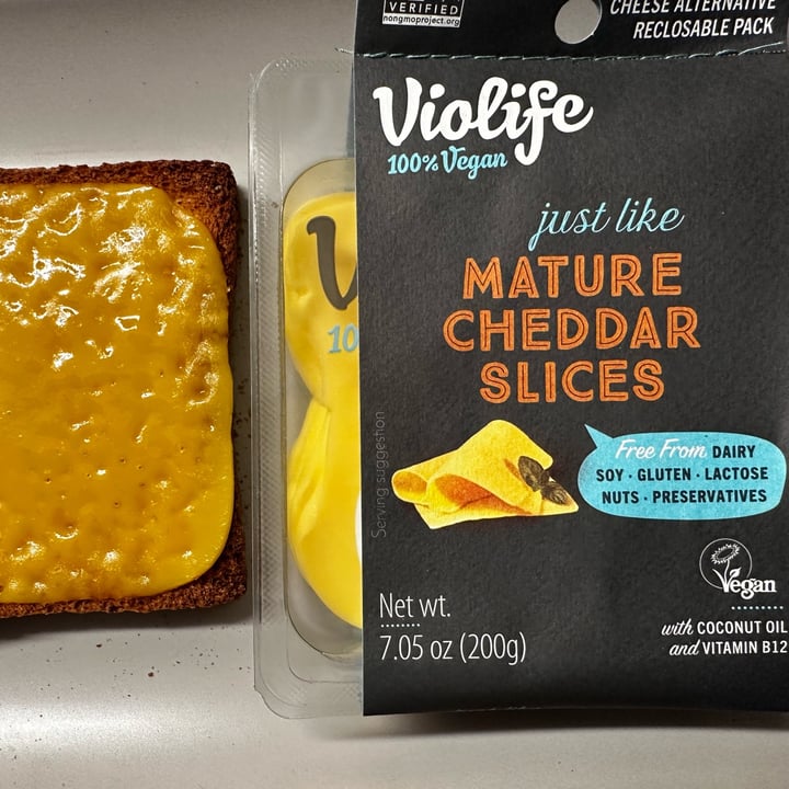 photo of Violife Mature Cheddar Slices shared by @berryveganplanet on  27 Jan 2023 - review