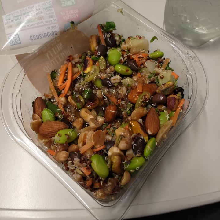 photo of Marks & Spencer Food (M&S) Super Nutty Wholefoods shared by @stevenneoh on  21 Jun 2023 - review