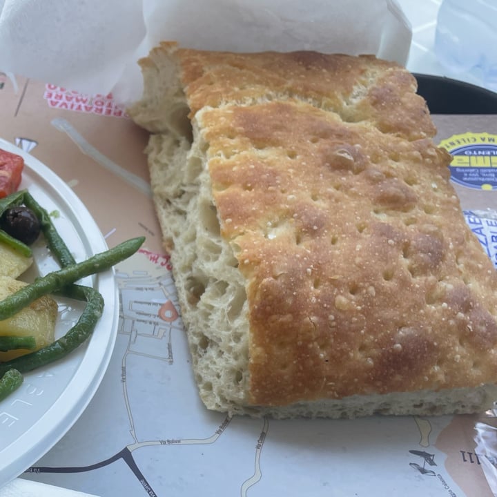 photo of Cosentino Il Fornaio focaccia genovese shared by @nebbia on  31 Jul 2023 - review