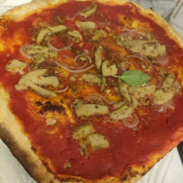 photo of Risto Pizzeria Da Andrea Pizza Marinara Con Funghi Porcini E Cipolle shared by @bisbarn on  06 Aug 2023 - review