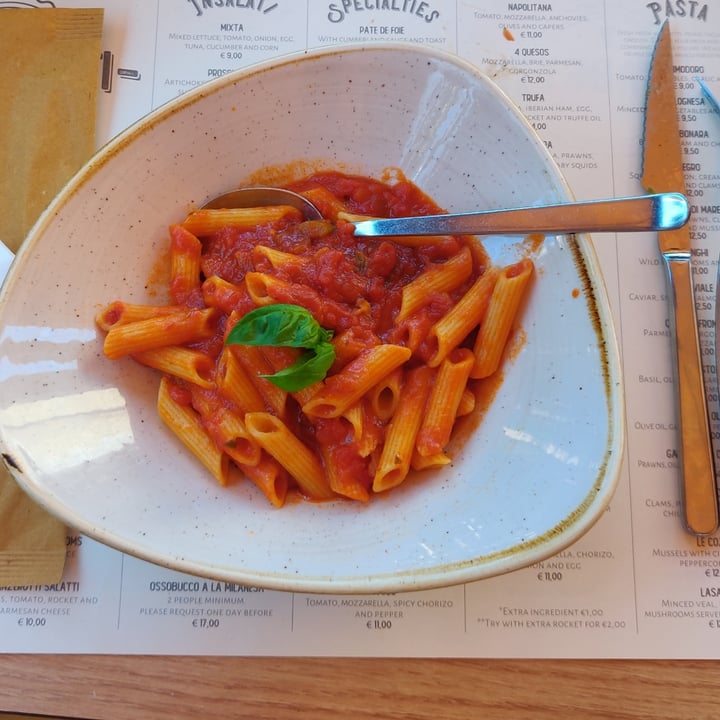 photo of Scabetti macarrones con tomate shared by @joxi on  05 May 2023 - review