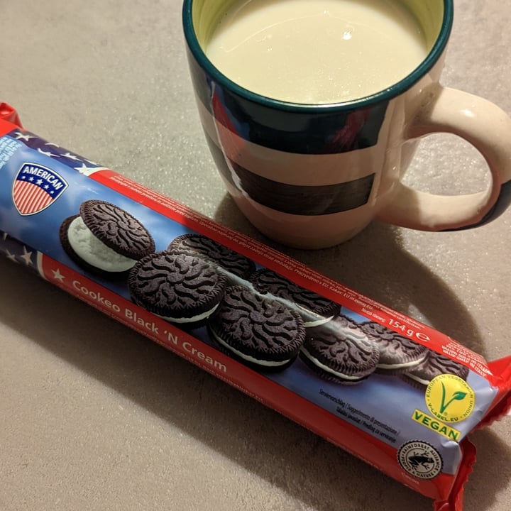 photo of American Cookeo Black 'N Cream shared by @serenasofia on  28 Mar 2023 - review