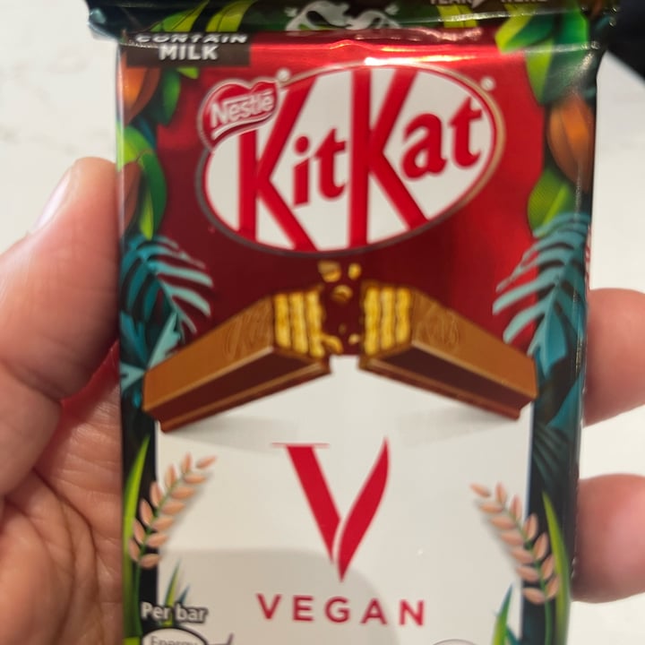 photo of Nestlé Kitkat Vegan shared by @limacpl on  31 Mar 2023 - review