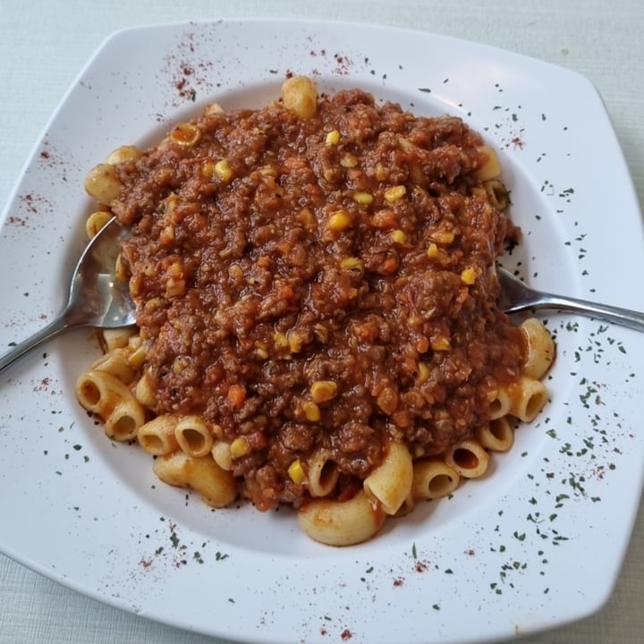 photo of iEat Plant-based Bolognese Pasta shared by @veganlad on  10 Mar 2023 - review