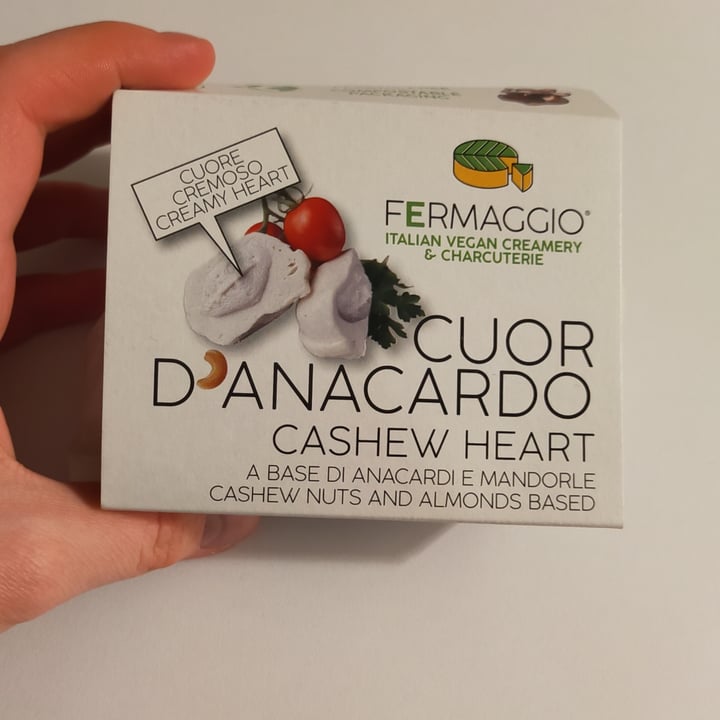 photo of Fermaggio cuor d'anacardo shared by @nightmarebeforeveg on  01 May 2023 - review