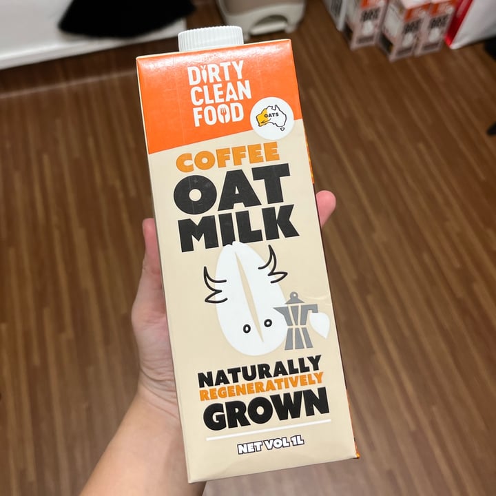 photo of dirty clean food coffee oat milk shared by @hiiamyulin on  26 Mar 2023 - review