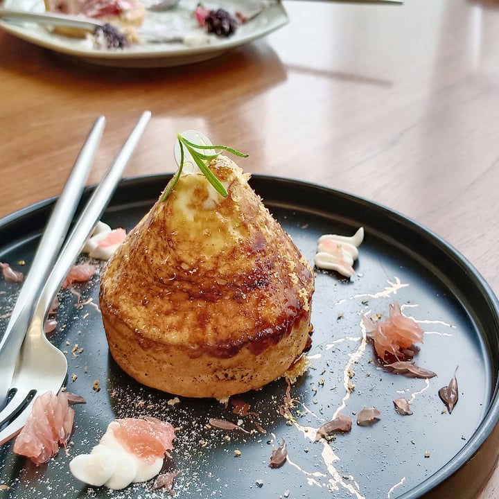 photo of SOi 植物系甜點 VEGAN PÂTISSERIE 葡萄柚希布斯特 Vegan Chibusuto shared by @stanleyxu94 on  30 Jun 2023 - review
