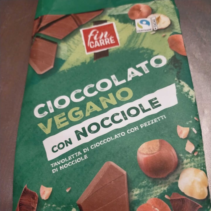 photo of Fin Carré Chocolate con avellanas troceadas shared by @mirtilla2182 on  19 Jul 2023 - review