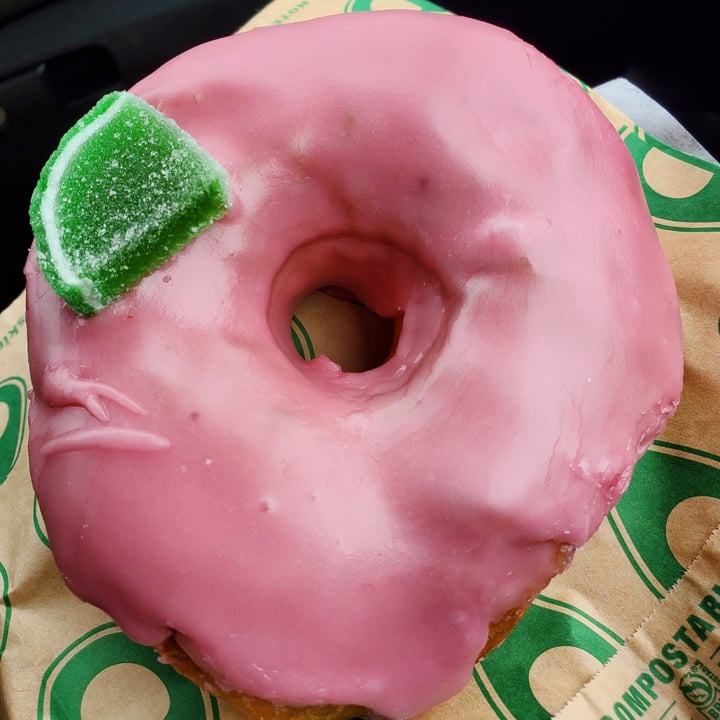 photo of Lovebirds Donuts Cherry Lime Rickey Donut shared by @bocca on  02 Apr 2023 - review