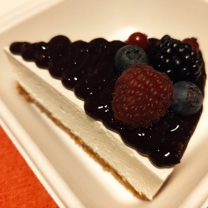 photo of Radagast Vegan Bakery "Cheesecake" shared by @maxomimo on  15 Mar 2023 - review