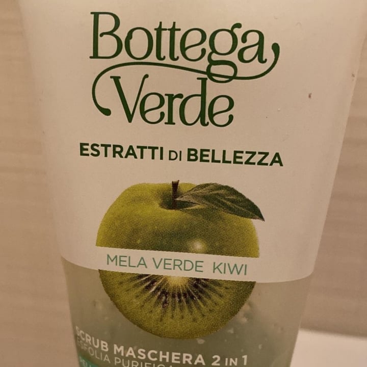 photo of Bottega Verde Scrub maschera mela verde kiwi shared by @jadataxxo on  29 Jun 2023 - review