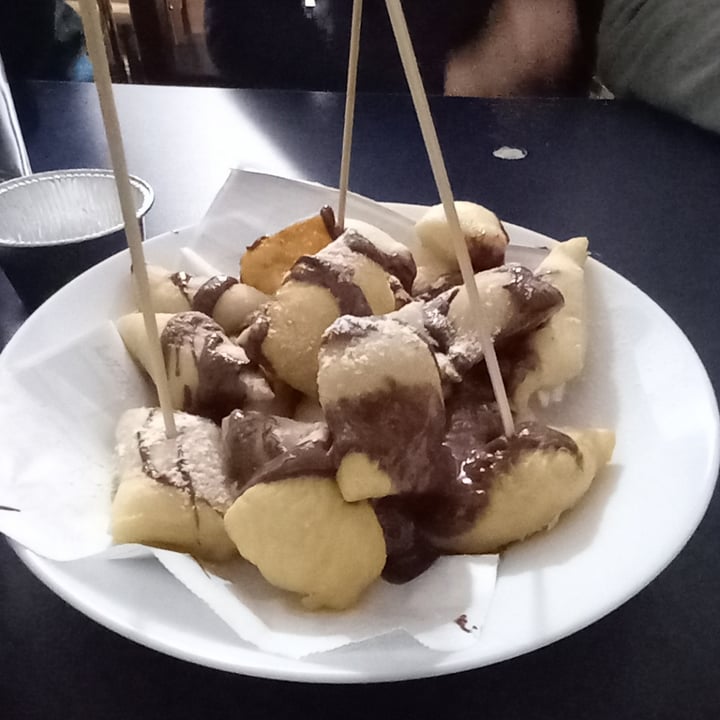 photo of Il Dado Errante dolce fritto con cioccolata veg shared by @gio269 on  05 Feb 2023 - review