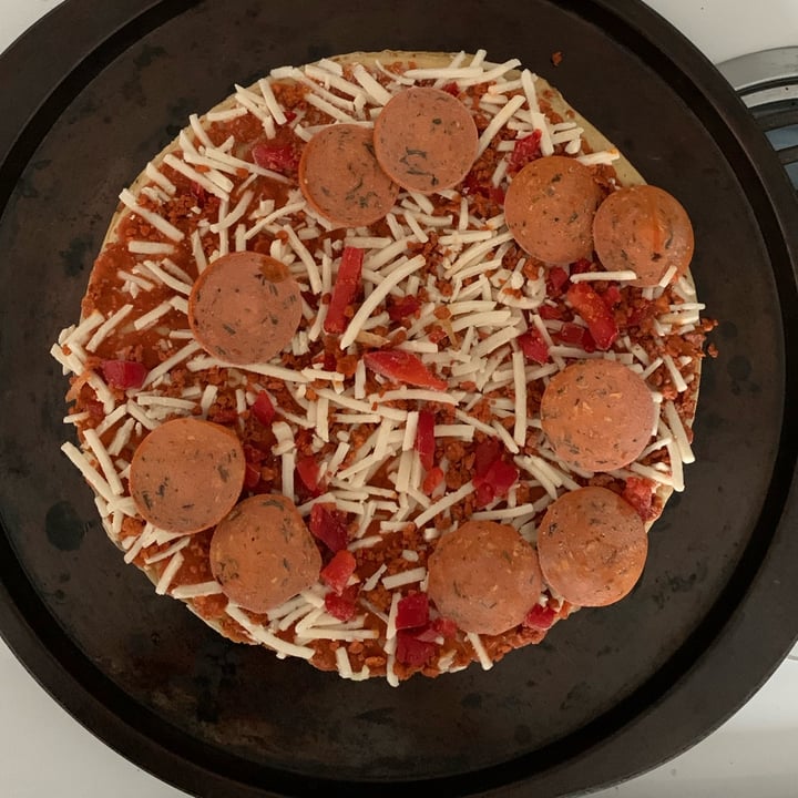 photo of Daiya Vegetable Crust Pizza Meatless Pepperoni style with Jalapeno shared by @louisg on  20 Feb 2023 - review