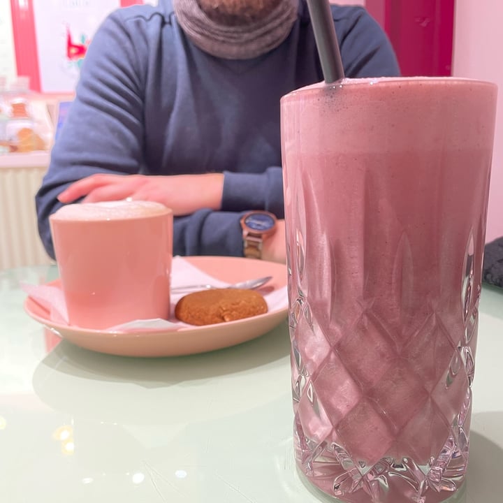 photo of The LaLa The LaLa Smoothies shared by @beasofia16 on  07 Jan 2023 - review