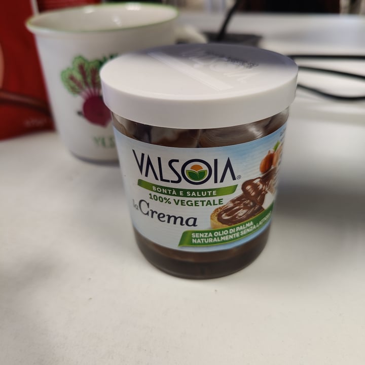 photo of Valsoia Crema alla nocciola shared by @lukasser on  30 Mar 2023 - review