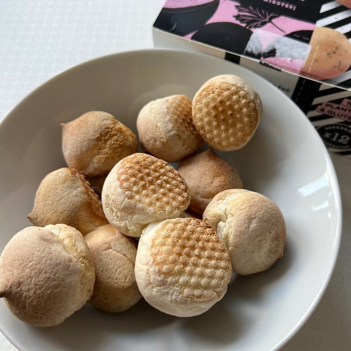 photo of The White Rabbit Sourdough Dough balls shared by @callyjoart on  12 Jul 2023 - review